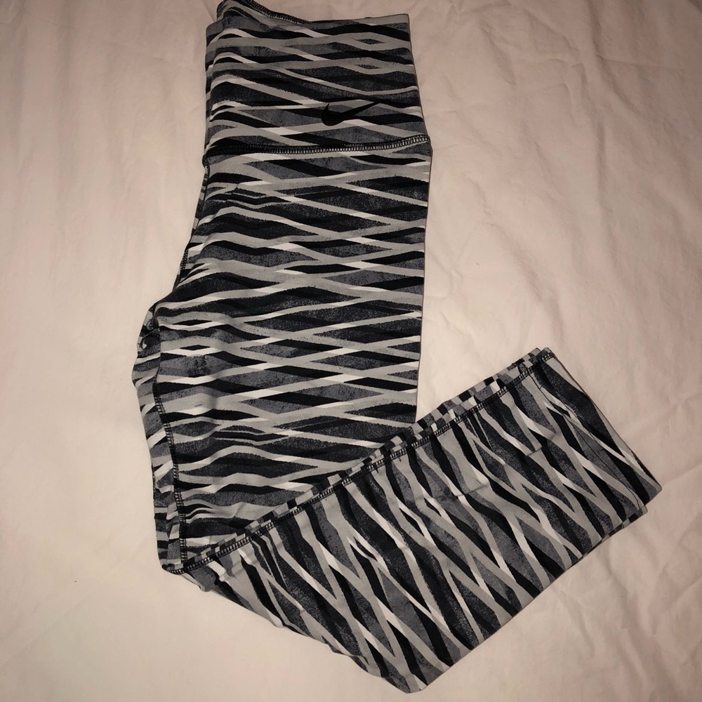 Nike Striped Legging